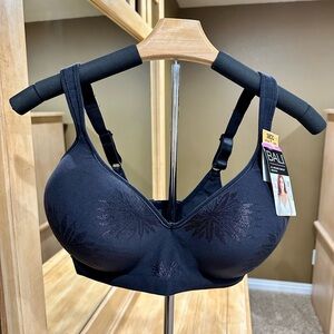 Hanes Black Full-Coverage Bra with Molded Cups